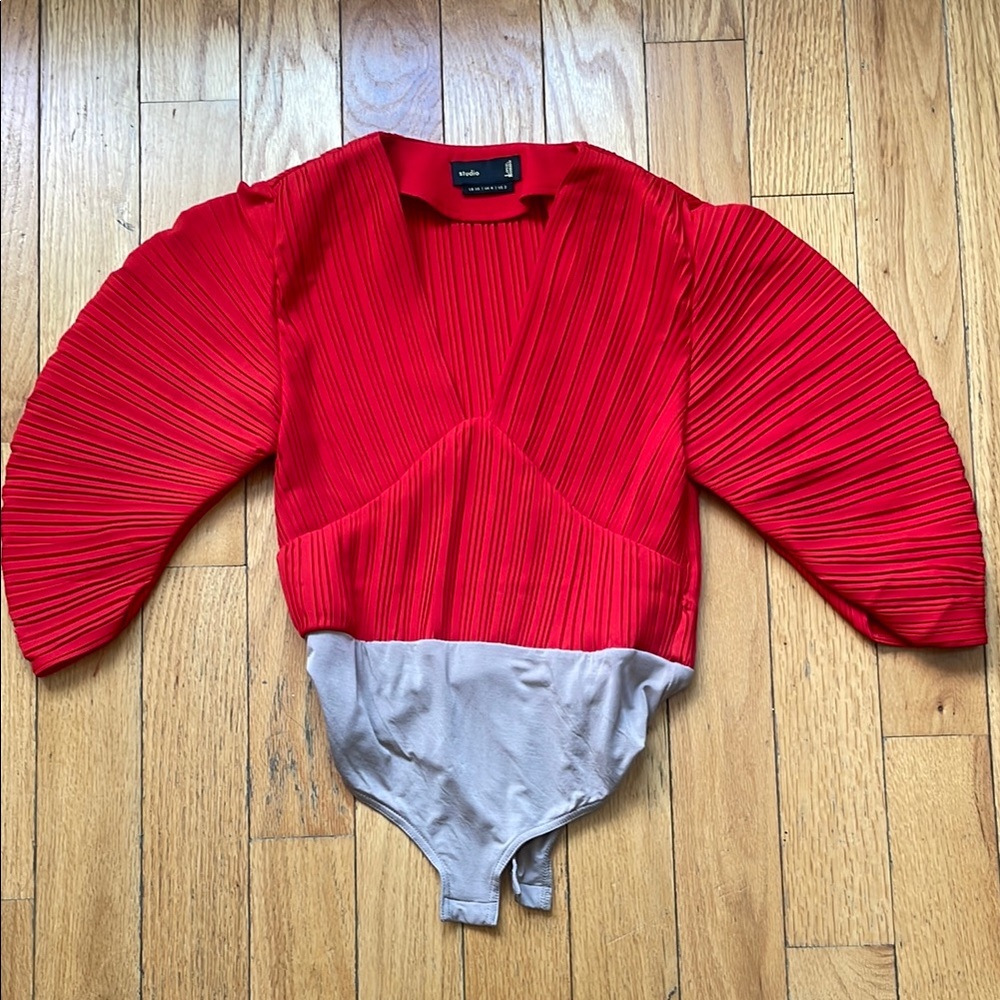 Red and Tan Bodysuit with Pleated Sleeves